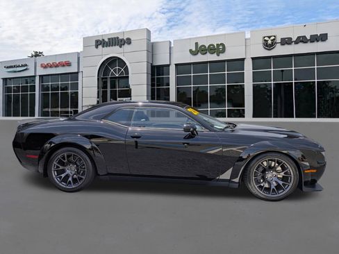 Used 2020 Dodge Challenger SRT Hellcat Redeye RWD image 2