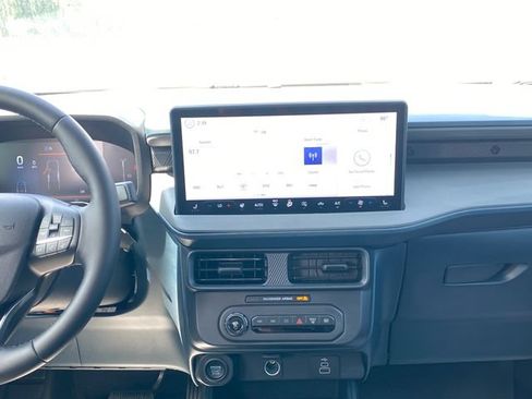 New 2026 Ford Maverick XLT w/ XLT Luxury Package AWD/4WD image 17