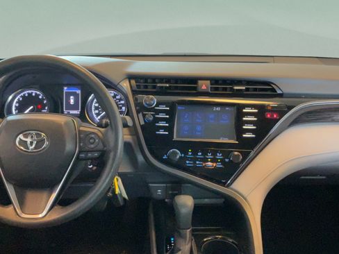 Used 2019 Toyota Camry LE FWD image 25