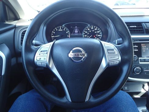 Used 2016 Nissan Altima 2.5 S w/ Power Driver Seat Package FWD image 13