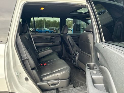Used 2022 Honda Passport Elite image 15