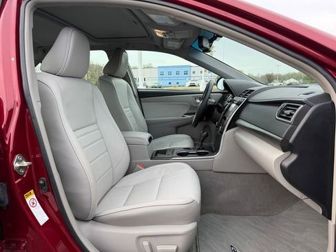 Certified 2016 Toyota Camry XLE w/ Moonroof Package FWD image 18