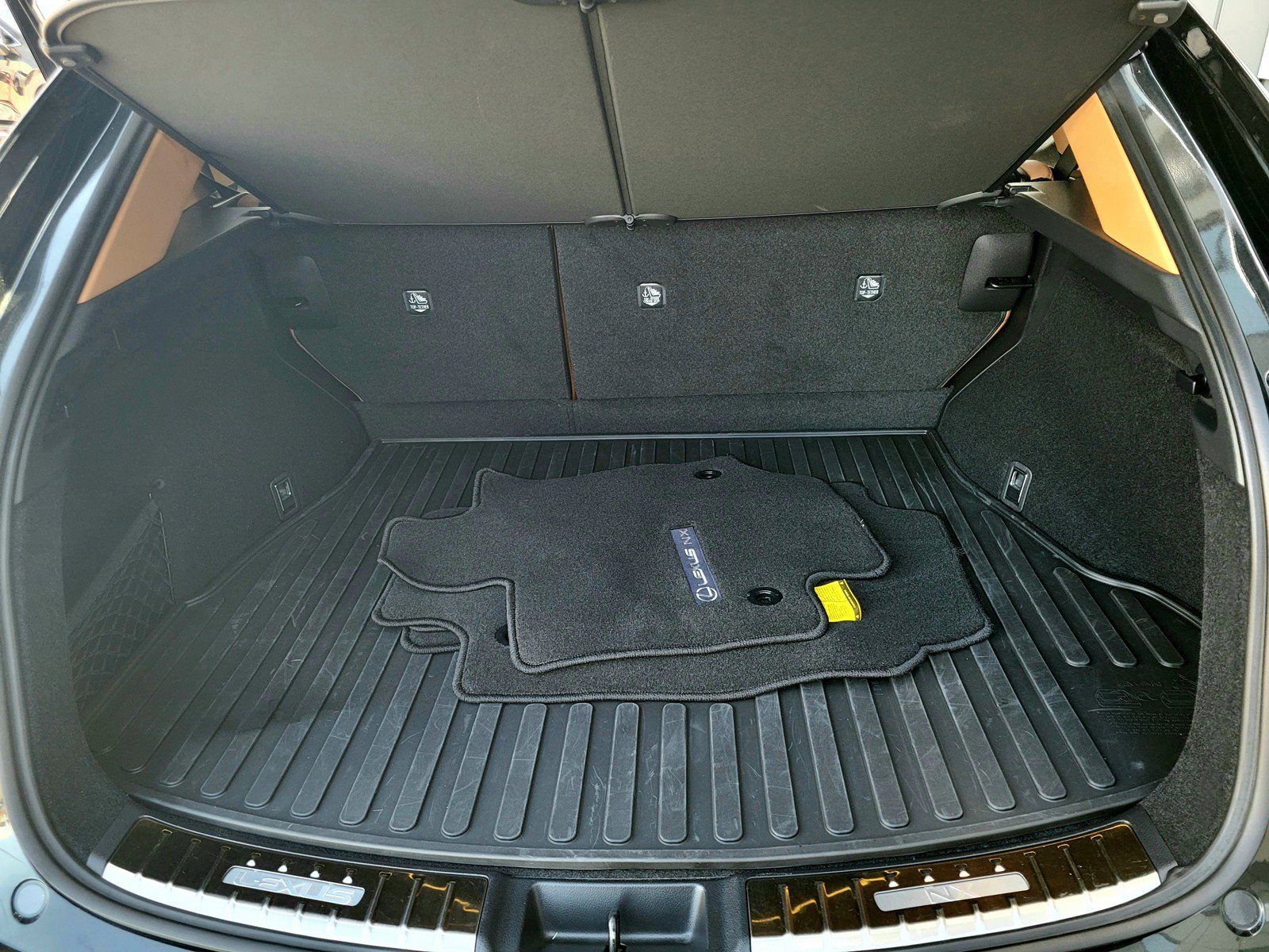 Certified 2026 Lexus NX 350h AWD w/ Accessory Package (2T) image 27