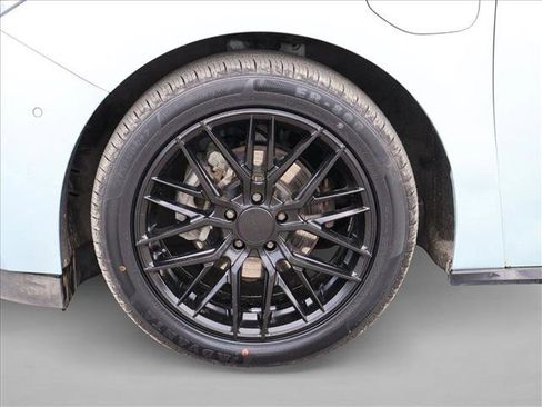 Used 2018 Chevrolet Volt Premier w/ Driver Confidence Package FWD image 29