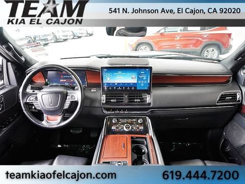 Used 2022 Lincoln Navigator L Reserve w/ Monochromatic Package AWD/4WD image 23