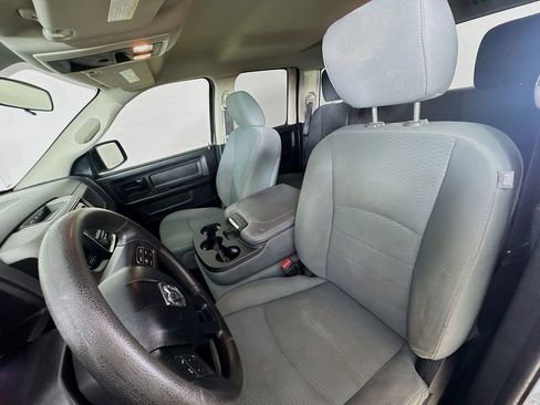 Used 2017 RAM 1500 Express image 12