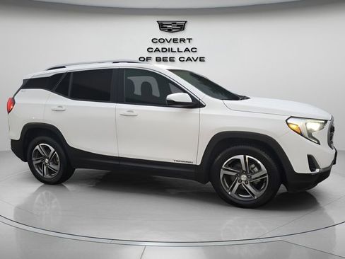 Used 2021 GMC Terrain SLT image 12