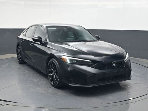 Used 2025 Honda Civic Sport image 2