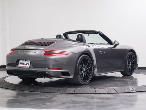 Used 2017 Porsche 911 Carrera image 13