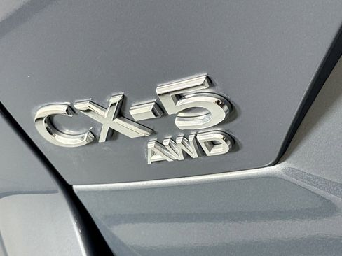 Used 2024 MAZDA CX-5 Carbon Edition image 8