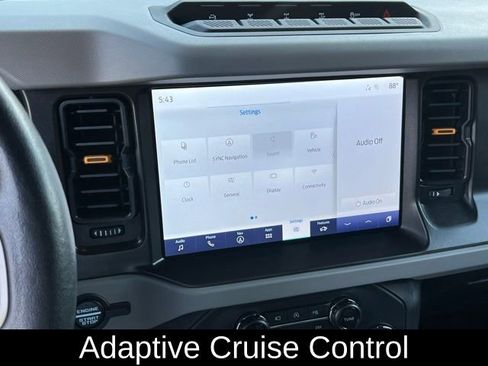 Used 2023 Ford Bronco Badlands image 22