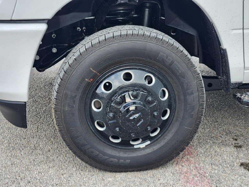 New 2026 RAM 3500 Lone Star AWD/4WD image 9