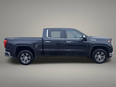 Used 2025 GMC Sierra 1500 SLT image 6
