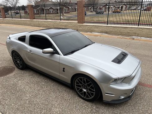 Used 2012 Ford Mustang Shelby GT500 w/ SVT Performance Pkg image 7