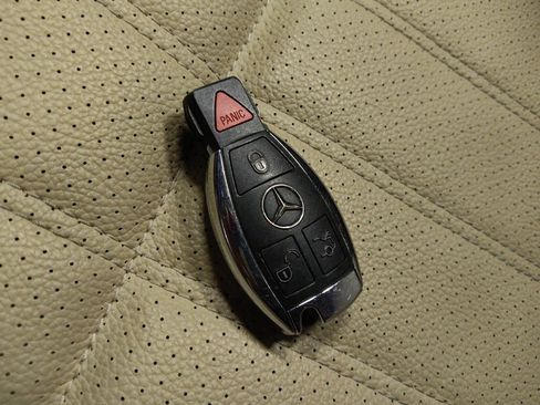 Used 2018 Mercedes-Benz GLE 350 w/ Premium 1 Package image 32
