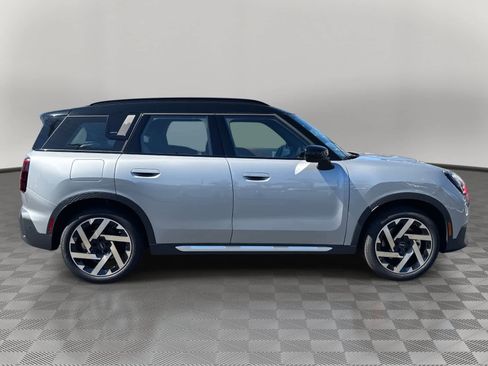 Certified 2025 MINI Cooper Countryman S image 2