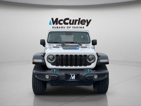 Used 2024 Jeep Wrangler Unlimited Rubicon 4xe AWD/4WD image 9