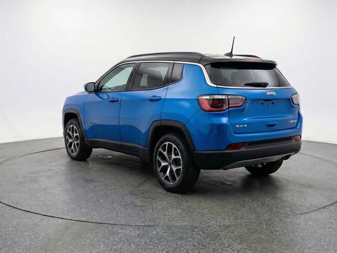 Used 2025 Jeep Compass Limited AWD/4WD image 6