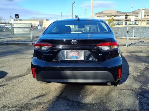 Certified 2024 Toyota Corolla LE image 4