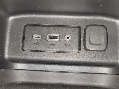 Used 2019 Chevrolet Equinox LT image 24