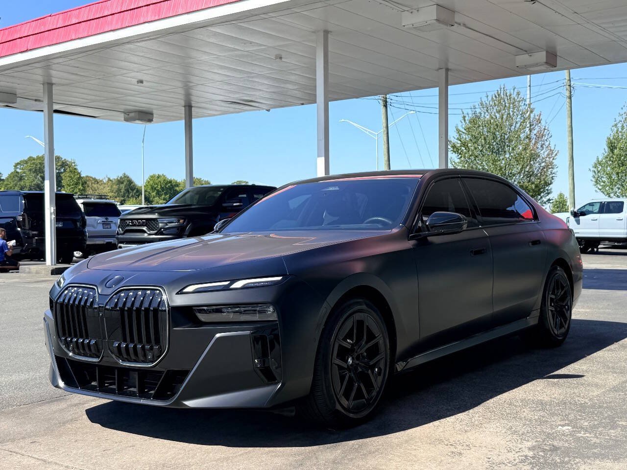 Used 2026 BMW 740i xDrive AWD/4WD image 6