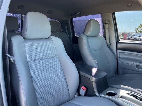 Used 2013 Toyota Tacoma 4x4 Double Cab w/ TRD Sport Pkg image 16