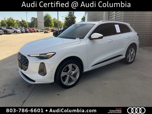 Used 2025 Audi Q5 Premium Plus w/ Premium Plus image 2