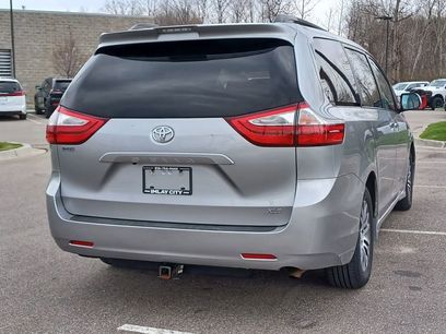 Used 2018 Toyota Sienna XLE