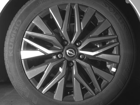 Used 2025 Nissan Altima 2.5 SV image 13