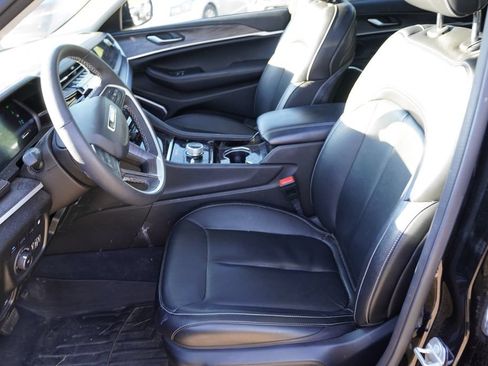 Used 2022 Jeep Grand Cherokee Limited 4xe AWD/4WD image 6