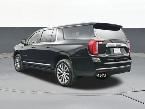 Used 2021 GMC Yukon XL Denali w/ Denali Premium Package image 9