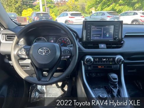 Used 2022 Toyota RAV4 XLE w/ Convenience Package AWD/4WD image 12