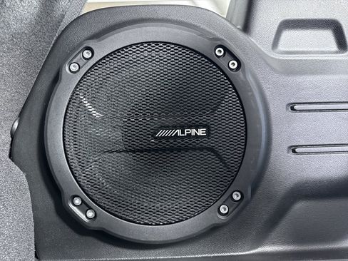 Used 2023 Jeep Wrangler Unlimited Sahara w/ Cold Weather Group AWD/4WD image 22