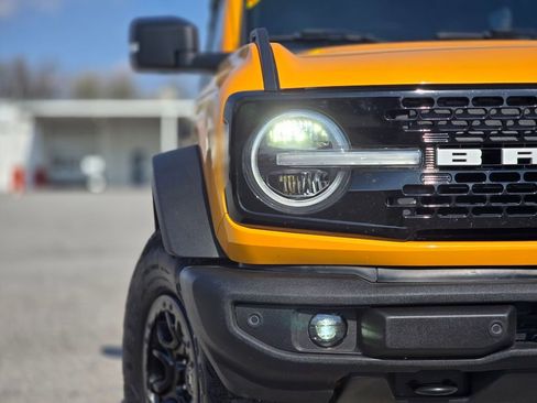 Used 2022 Ford Bronco Wildtrak image 9