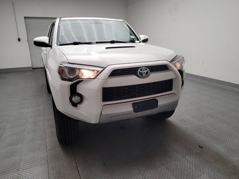 Used 2018 Toyota 4Runner TRD Off-Road AWD/4WD image 14