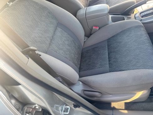 Used 2002 Toyota RAV4 4WD w/ Quick-Order Pkg image 14