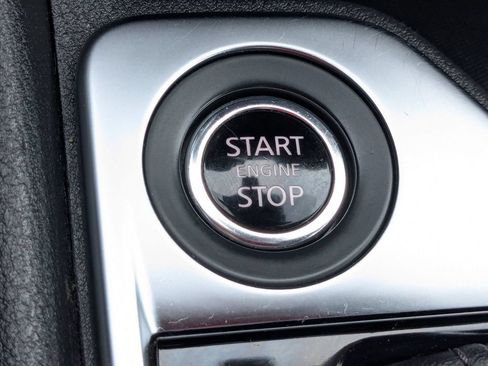 Used 2022 Nissan Sentra SV FWD image 17