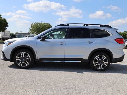 Used 2024 Subaru Ascent Limited w/ Technology Package AWD/4WD image 8