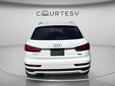 Used 2016 Audi Q3 2.0T Prestige w/ Prestige Package AWD/4WD image 6