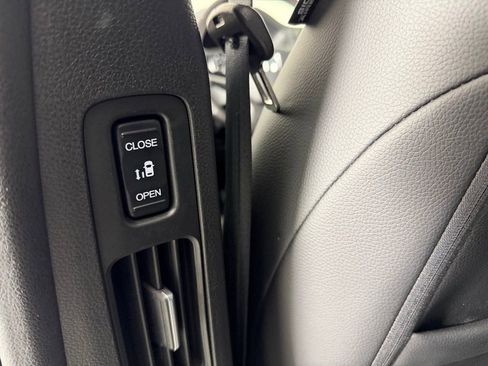 Used 2025 Honda Odyssey Sport-L image 25