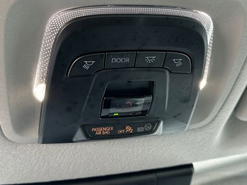 Certified 2024 Toyota Corolla Cross L image 30