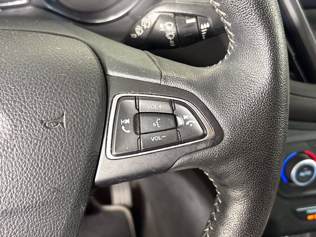 Certified 2019 Ford Escape SEL FWD image 19