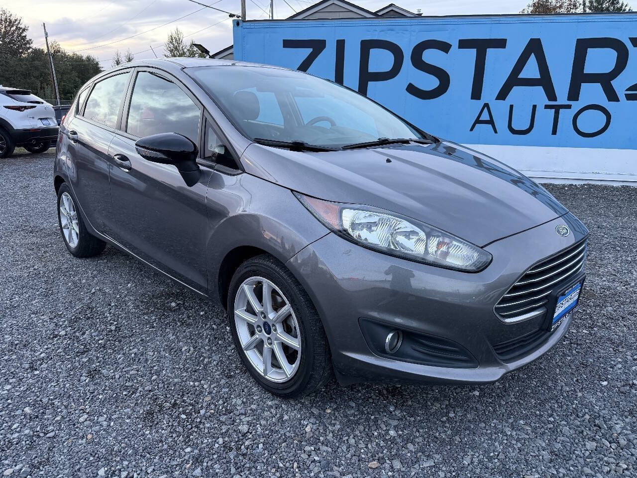 Used 2014 Ford Fiesta SE w/ Equipment Group 201B FWD image 1