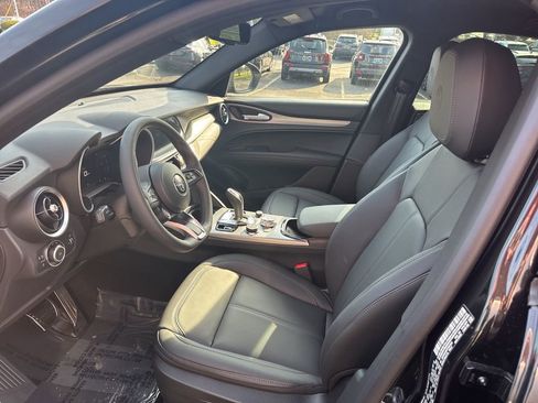 New 2026 Alfa Romeo Stelvio Sprint image 11