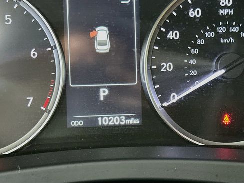 Used 2025 Lexus IS 350 F Sport RWD image 19