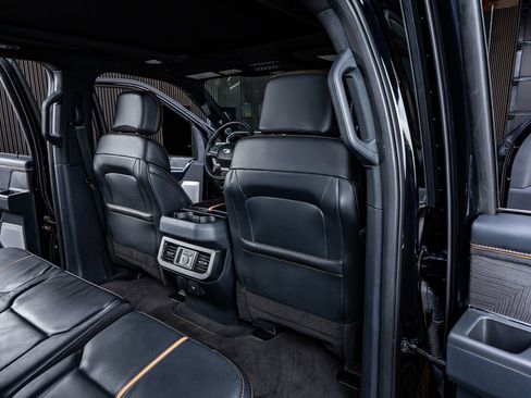 Used 2024 Ford F350 Platinum image 31