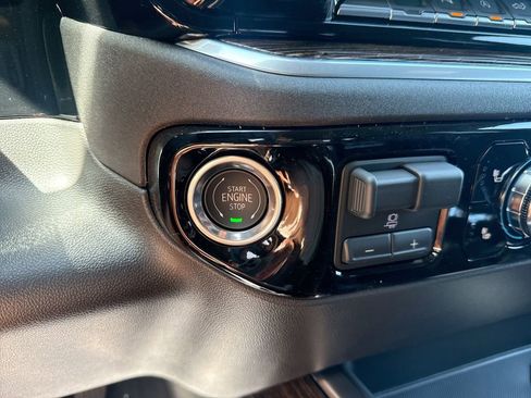 New 2026 GMC Sierra 1500 Elevation AWD/4WD image 17