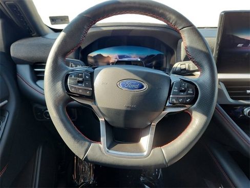 Used 2025 Ford Explorer ST-Line image 13