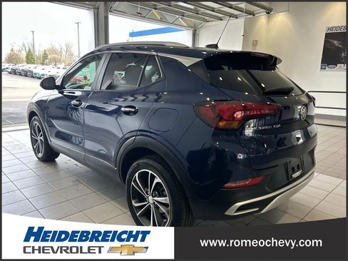 Used 2023 Buick Encore GX Select w/ Safety Package II image 5