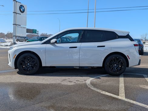 New 2026 BMW iX xDrive45 w/ M Sport Package image 3